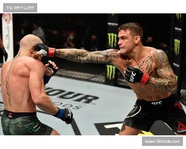 诺丁汉森林加西亚右路被压制，66分钟被换下成转折